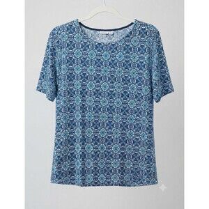 Croft & Barrow blue geo print tee features an asymmetrical hem elbow-length  XL